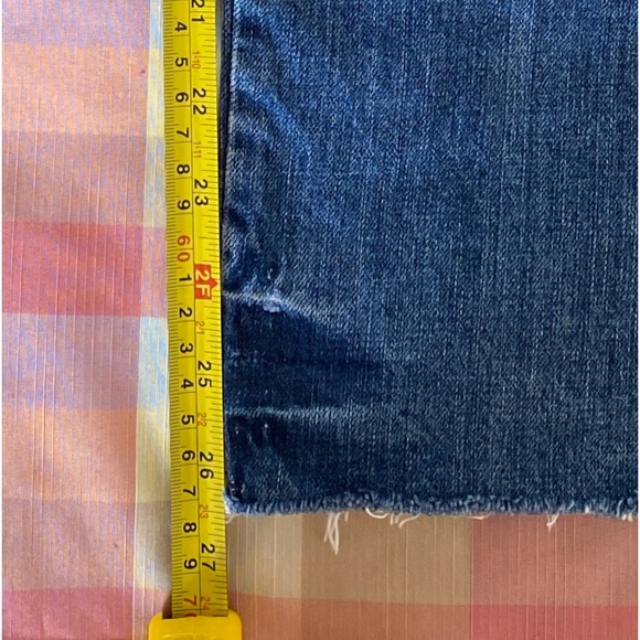 we the free ankle midrise jeans, size 27 medium wash distressed hem - Picture 9 of 9